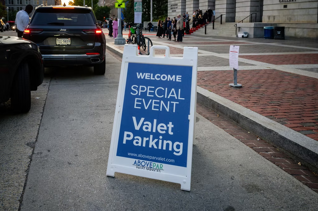 AbovePar special event valet parking sign